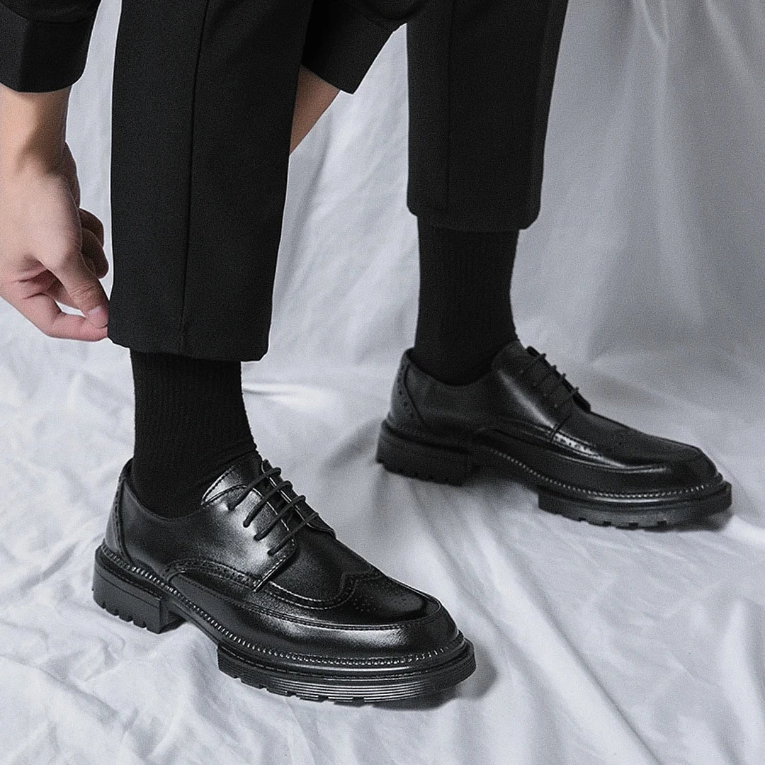 Men's Sevilha Textured Leather Derby Shoes - Veltic