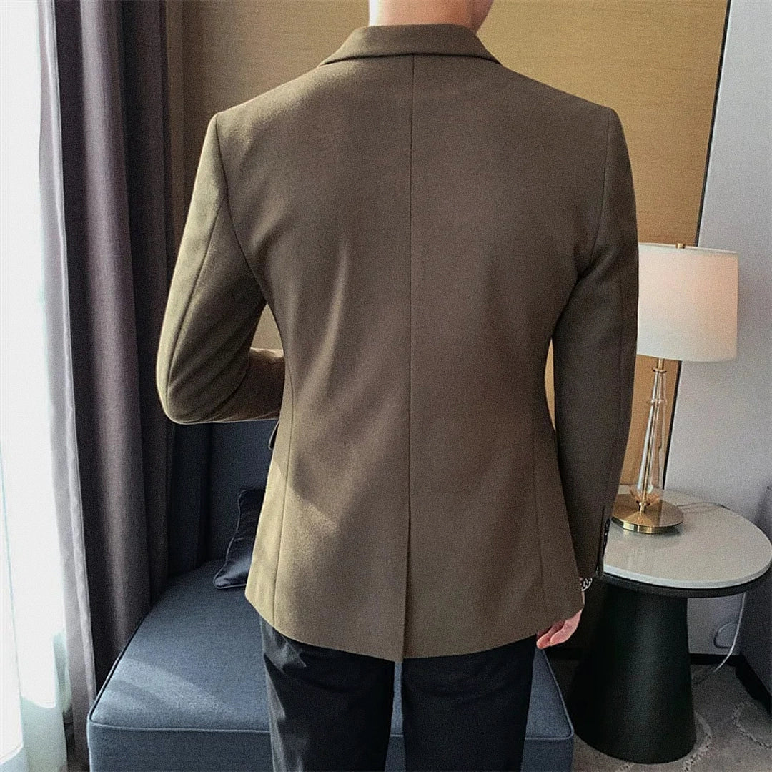 Men's Tailored Blazer with Wide Notched Lapel - Veltic