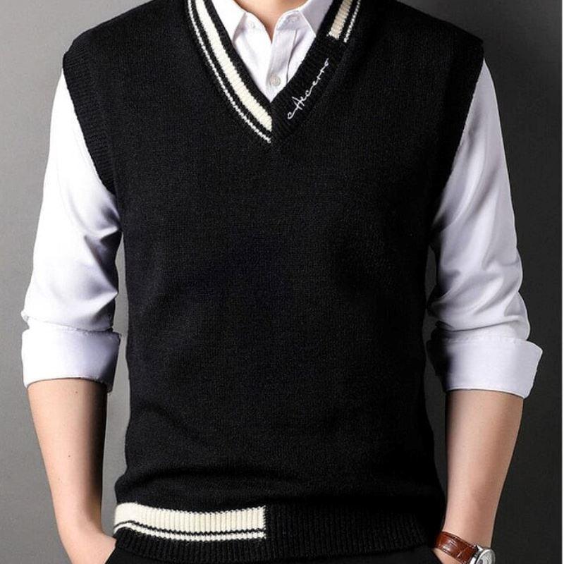 Men's Wool Vest with Classic Vintage Look - Veltic
