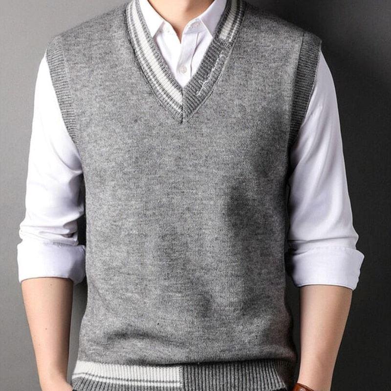 Men's Wool Vest with Classic Vintage Look - Veltic